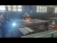 هكذا تمّ لحام السياج ثلاثي الأبعاد الذي تمّ شحنه إلى أستراليا