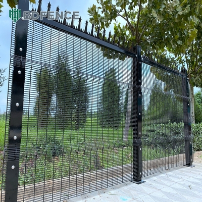 358 شبكة الأسلاك Clearview الفولاذ المعدني للخارج Clear Security Fence Panels Clear View