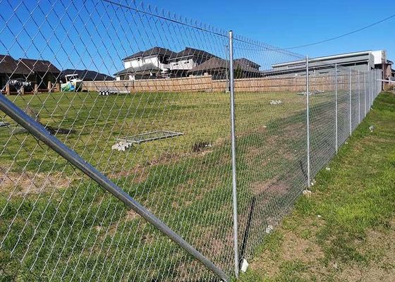 8 أقدام ملفوفة بـ PVC مغلفة بـ Cyclone Wire Mesh chain link Fence Roll للفلبين