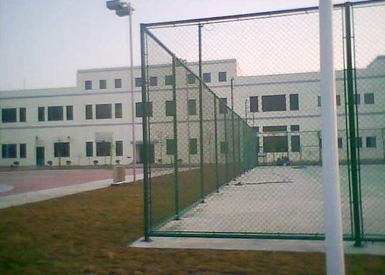 4.5 ملم بعد طلاء PVC المائلة المصقولة سلسلة وصلة السياج للعبة المصنع