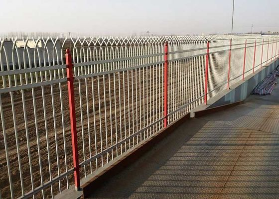 الحديقة الحديدية السوداء الأسوار الحديدية المصنعة الشباك الحديدية الحديدية الألومنيوم الأنابيب