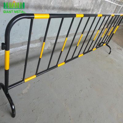1.8mm سمك المعدن الصلب المحمول سلامة الطرق المشاة الحواجز المؤقتة لمكافحة الحشود لمراقبة حركة المرور