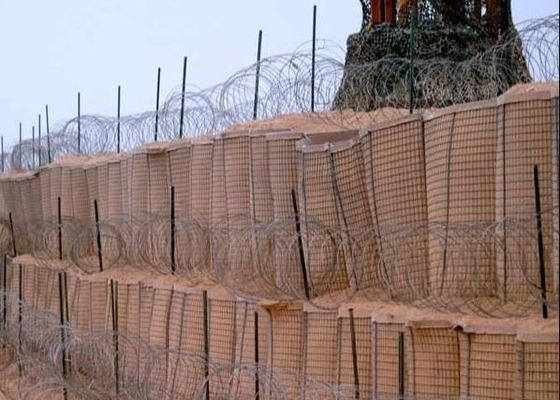 100 * 100mm المجلفن الدفاعي Hesco Barrier Blast Wall