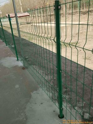 سعر مصنع ميتالكس رخيصة الخضراء/الأسود ملفوفة بـ PVC الحديقة الخارجية ثلاثية الأبعاد المنحنية المطوية المنحني حافة الأمان سلك/شبكة V