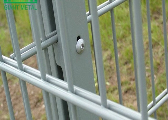 50×200mm الحديقة الأمن شبكة سلكية مزدوجة السياج / السياج المعالجة الحرارية